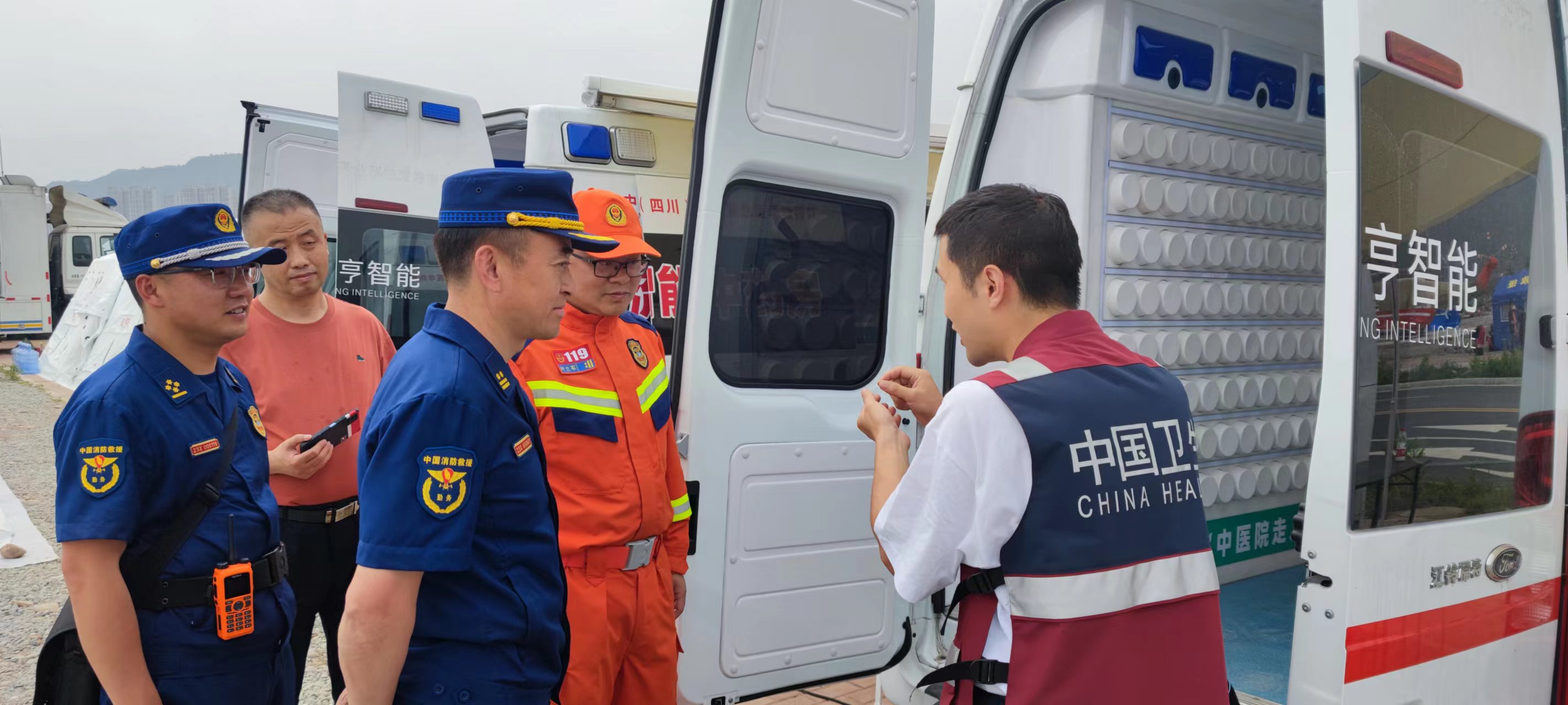 宇亨智能“流動應(yīng)急智能中藥房”出戰(zhàn)應(yīng)急使命2021，再登央視直播！